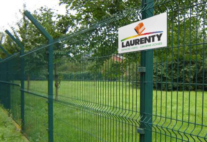 Pose de clôture avec Laurenty Espaces-verts